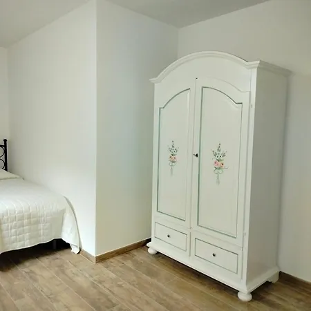 Lutturai 1 Semesterbostad *